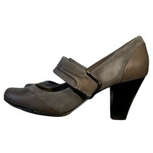 Giani Bernini Gray Taupe Suede Leather Strap Mary Jane Cone Heel Pumps 8.5